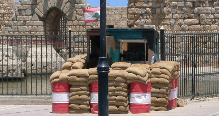 Zum Schutz der libanesischen Küstenstadt Sidon baut das Land eine Mauer an ein palästinensisches Flüchtlingscamp