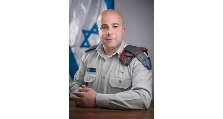 Beendet am 30. November seine Tätigkeit als Militärsprecher der israelischen Armee: Major Arye Sharuz Shalicar