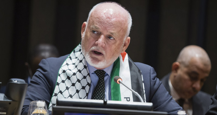 Mode als Statement: Der Präsident der Vollversammlung Thomson trug am 29. November einen Schal in palästinensischen Farben