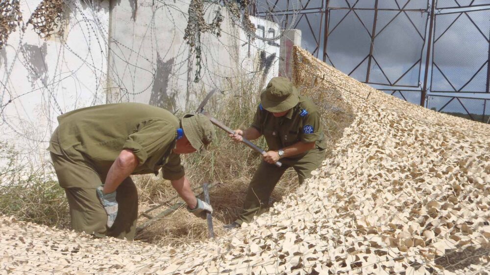 Schuften für die Verteidigung Israels: Jedes Jahr melden sich mehrere tausend Freiwillige für den Armeedienst