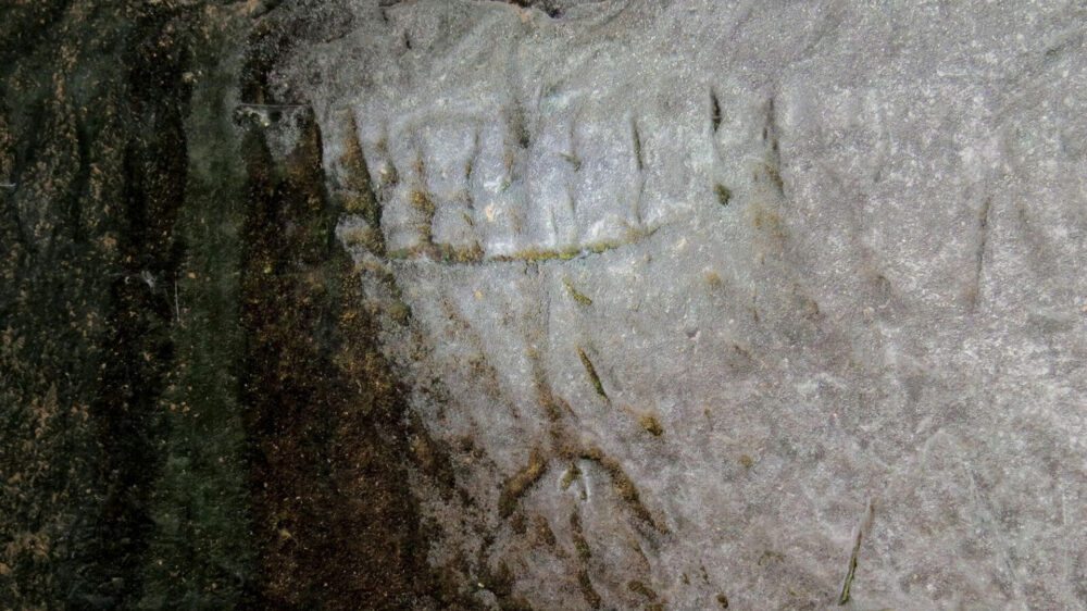 Diese Menorah entdeckten Wanderer in einer Zisterne in der judäischen Ebene in Israel