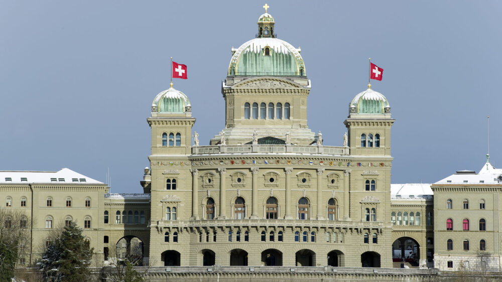 Das Schweizer Parlamentsgebäude: Nachdem der Nationalrat dem Antrag zugestimmt hat, muss sich der Ständerat damit befassen
