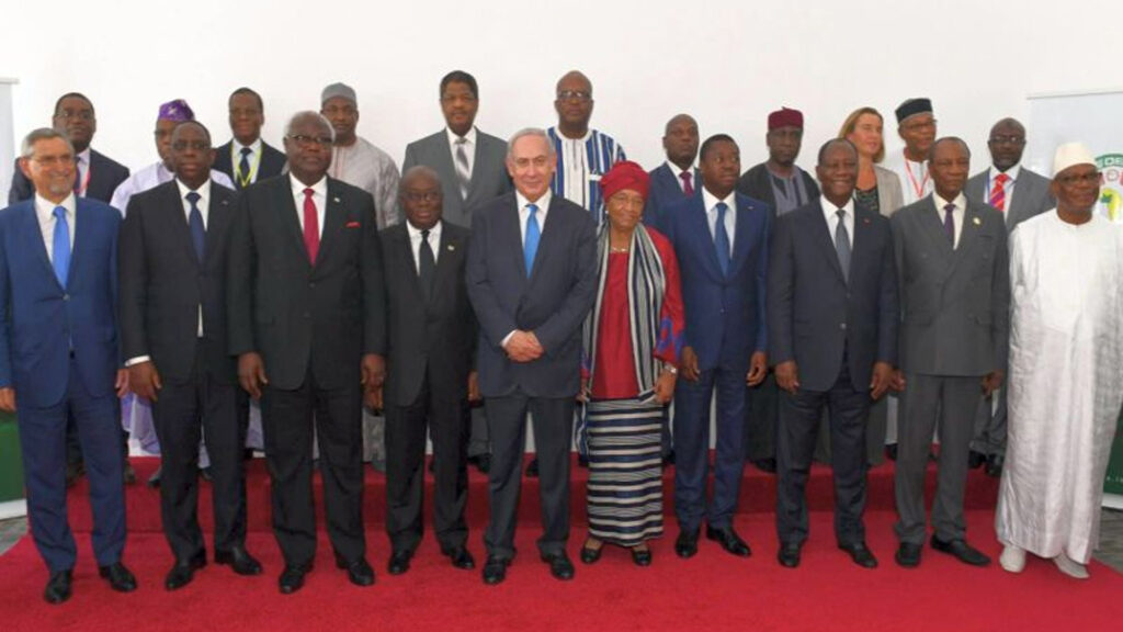 Netanjahu in Liberia mit den Mitgliedern der Wirtschaftsgemeinschaft der Westafrikanischen Staaten