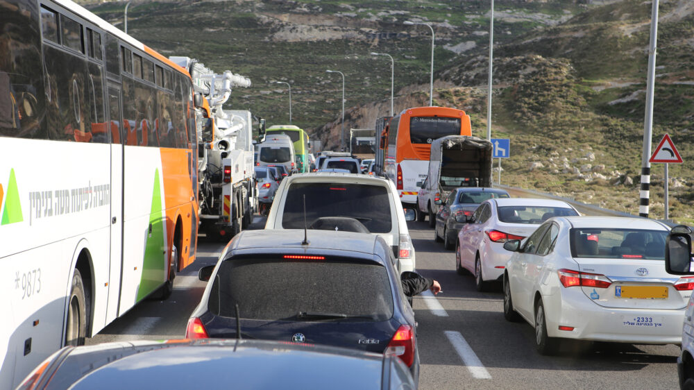 Stau auf einer Schnellstraße in Judäa (Symbolbild)