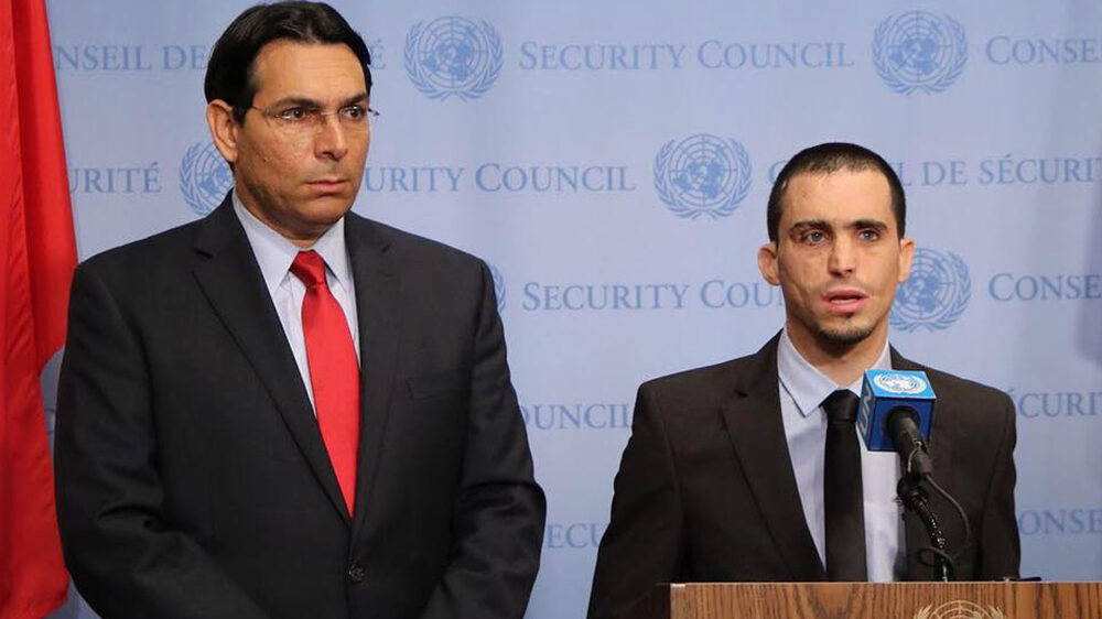 Während Almog an den Sicherheitsrat appelliert, steht ihm Botschafter Danon zur Seite