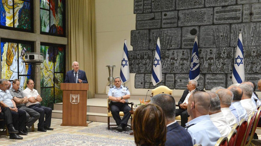 Staatspräsident Rivlin spricht vor arabischen Gemeindevertretern und Verantwortlichen der Polizei in Jerusalem