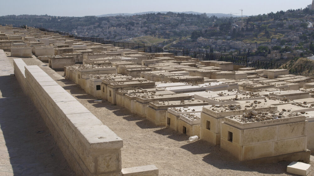 Jüdischer Friedhof auf dem Ölberg: In Israel fehlt zunehmend der Platz für Gräber. Eine Lösung sind Friedhöfe untertage.