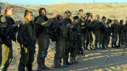 Im Caracal-Bataillon trainieren Frauen und Männer gemeinsam für den Kampf