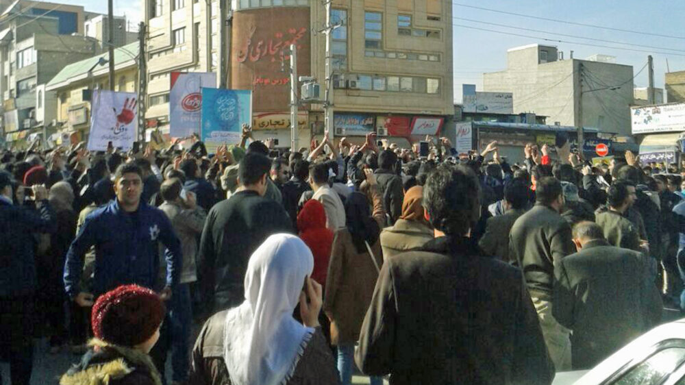 Seit Ende 2017 gibt es Protestkundgebungen in vielen iranischen Städten. Die Regierung der Islamischen Republik diffamiert diese unter anderem als „vom Ausland gesteuert“.
