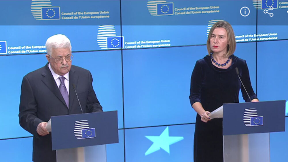 Distanzieren sich von den USA: Abbas und Mogherini am Montag in Brüssel