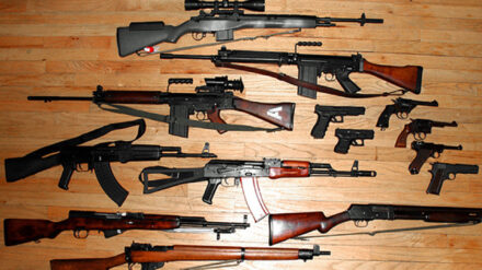 Der Handel mit Waffen floriert trotz Debatten um deren Im- und Export (Symbolbild)