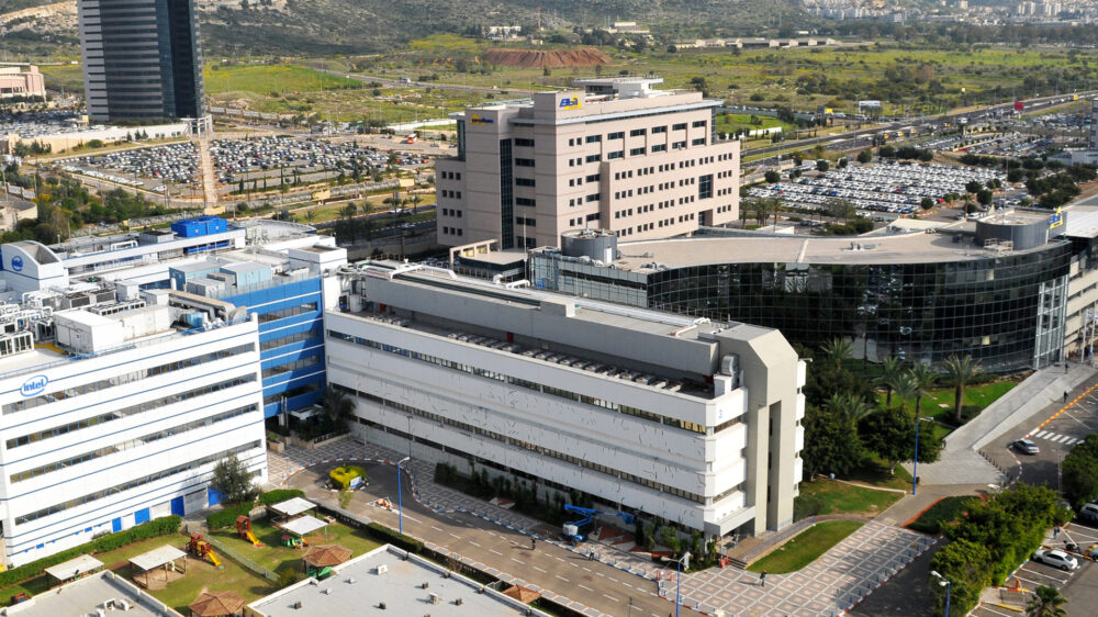 Ein Vorbild für das neue Industriegebiet im arabischen Arbeitssektor: der größte und älteste Hightech-Park Israels in Haifa