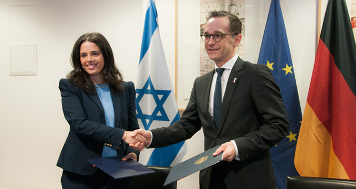 Dass die israelische Justizministerin und der deutsche Außenminister so gut miteinander auskommen, gefällt den meisten Diskussionsteilnehmern nicht (Archivbild)