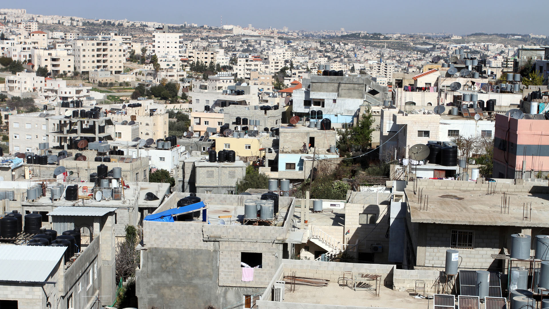 Aus den Zeltlagern von 1948 sind längst ganze Städte geworden, wie hier in Deheische bei Bethlehem. Die Mehrheit der Flüchtlinge aus Israel wohnt bis heute in den engen Palästinenserstädten.