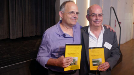 Haben gemeinsam ein Buch über die unterschiedlichen Narrative zu 1948 geschrieben: Motti Golani (l.) und Adel Manna