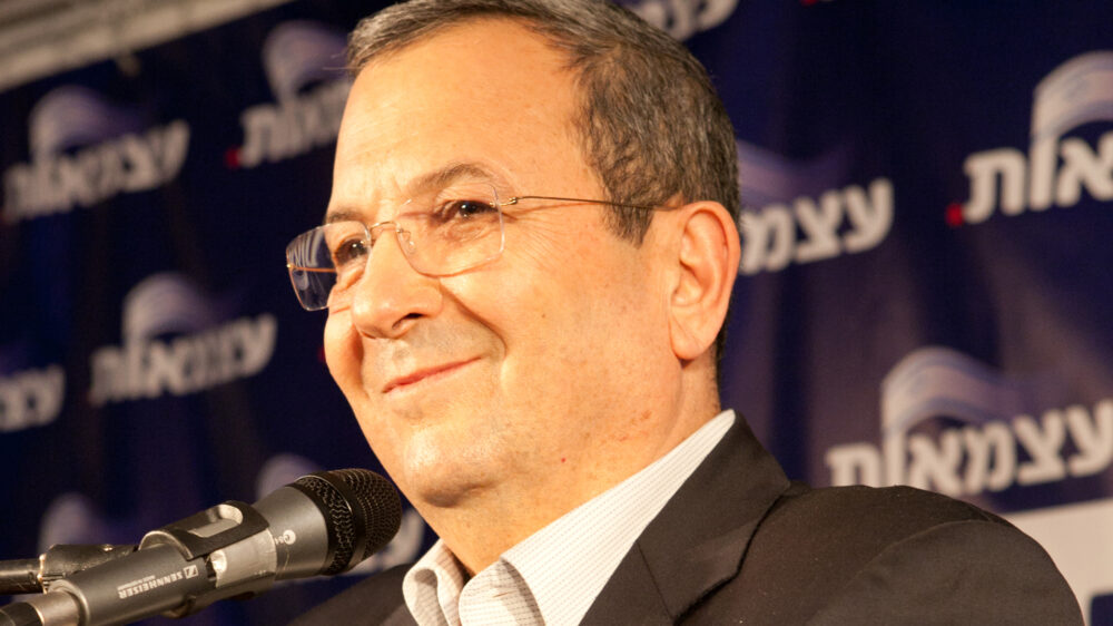 Es besteht der Verdacht, dass auf den ehemaligen israelischen Premierminister Ehud Barak ein iranischer Anschlag verübt werden könnte