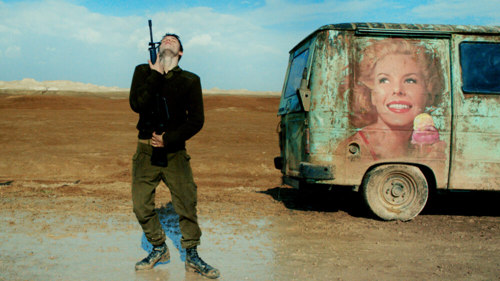 Der israelische Film „Foxtrot“ setzt sich mit der Psyche der Menschen auseinander, die für ihr Land Militärdienst leisten