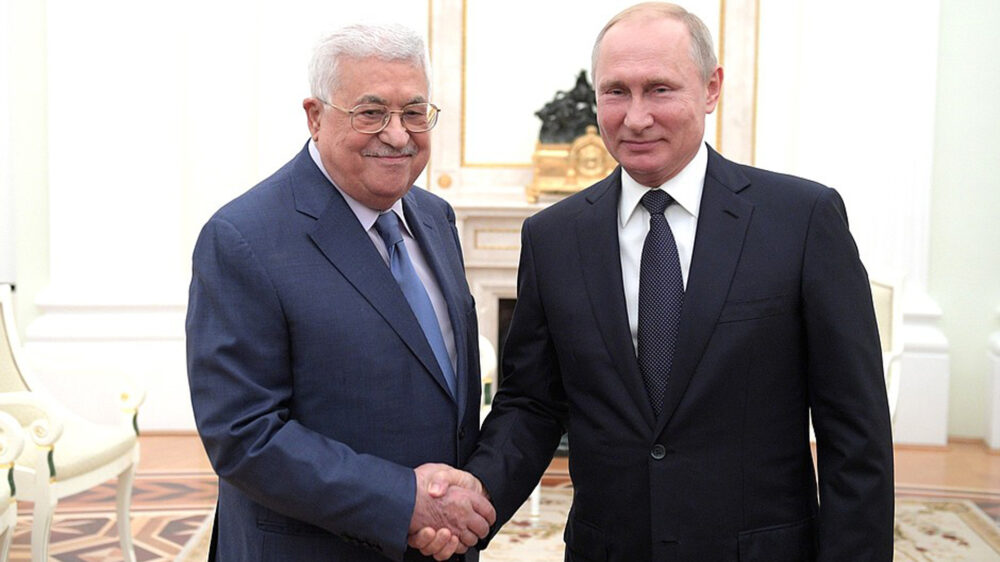 PA-Präsident Abbas hat den russischen Präsidenten Putin (r.) am Samstag im Kreml besucht