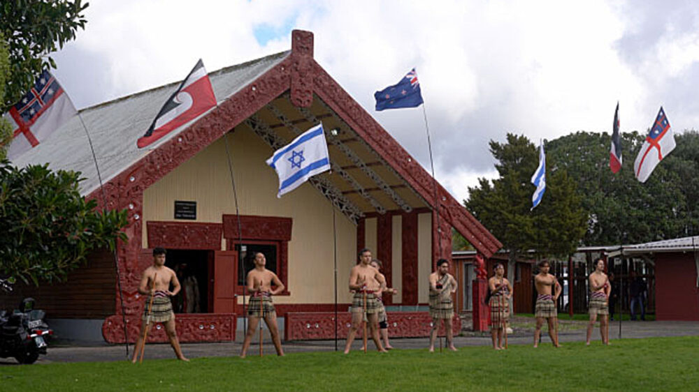 Solidarisch mit Israel: Maori bei der Zeremonie zu Ehren des Botschafters