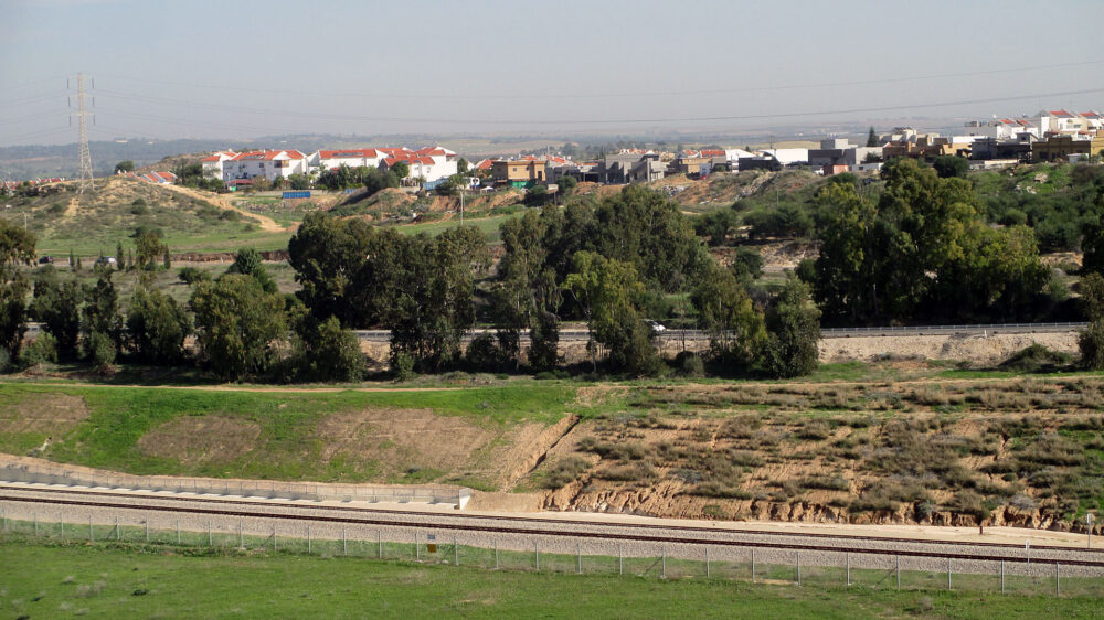 Auch in Sderot normalisiert sich das Leben – allerdings halten sich die Menschen gerne in der Nähe von Schutzräumen auf
