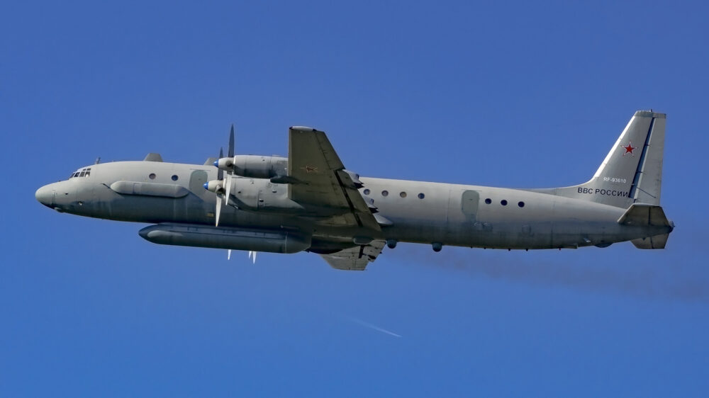 Ein russisches Aufklärungsflugzeug Iljuschin in der Luft (Symbolbild)