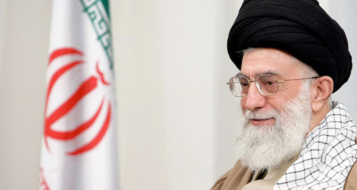 Ajatollah Ali Chamenei sieht für den Anschlag in Ahwas eine „Konspiration durch US-gestützte Regimes in der Region“ in der Verantwortung