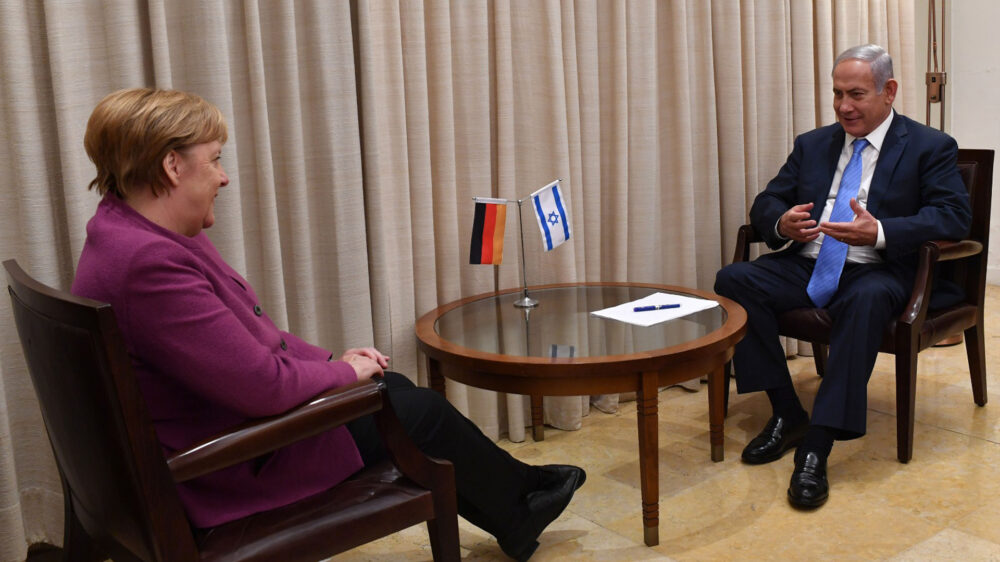 Trafen sich am Mittwoch zu einem ersten Gespräch: Bundeskanzlerin Angela Merkel und Premierminister Benjamin Netanjahu