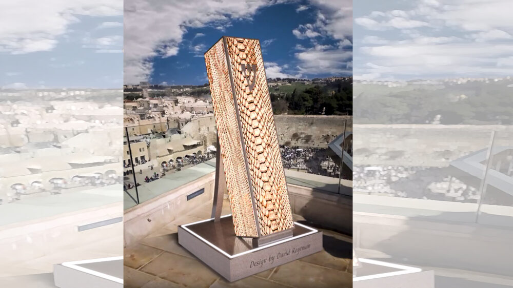 Das Modell der fast zwei Meter hohen Mesusa, das in der Nähe der Klagemauer auf dem Dach einer Jeschiva aufgestellt wurde