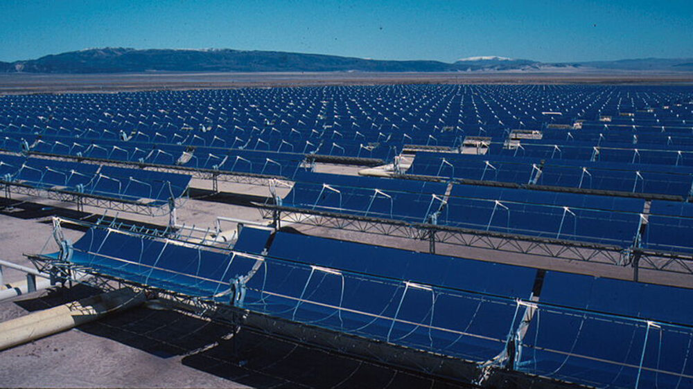 Wüsten sind ein naturgemäß günstiger Standort für Solaranlagen