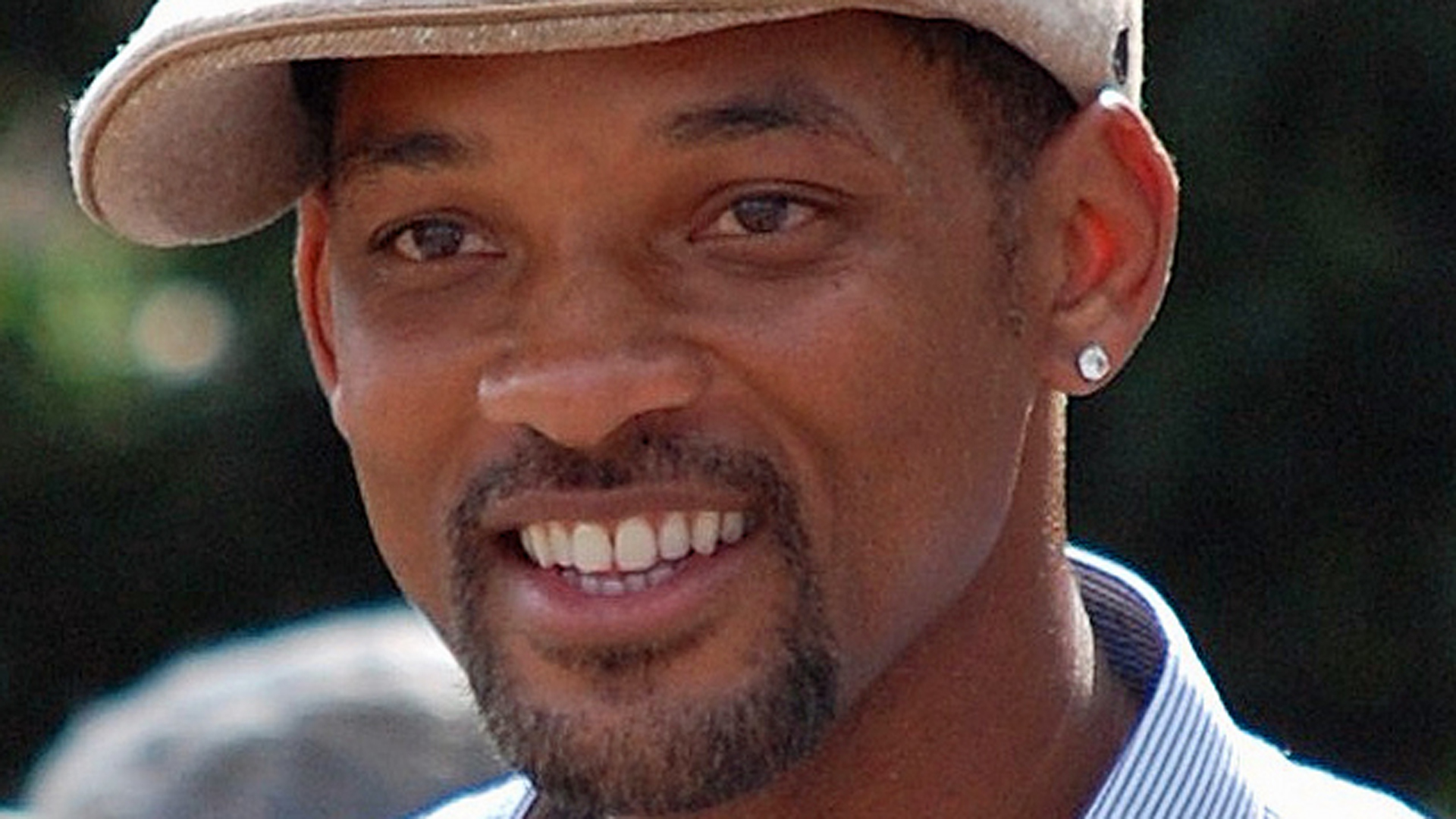 „Es ist ein sehr geistlicher, kraftvoller Ort. Ich fühle mich geehrt, hier zu sein.“ (Schauspieler Will Smith über seinen Besuch an der Jerusalemer Klagemauer 2017)