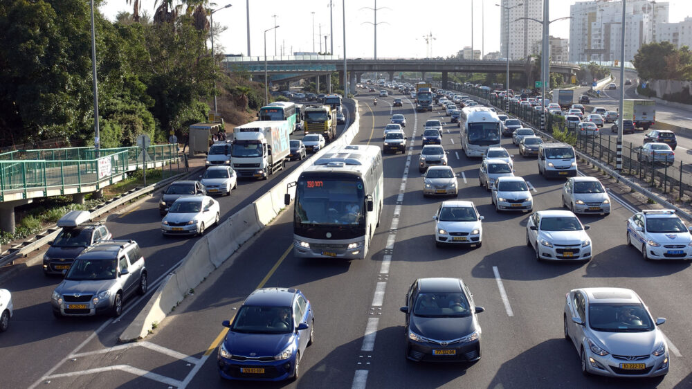 Autofahrer brauchen in Israel oft viel Geduld