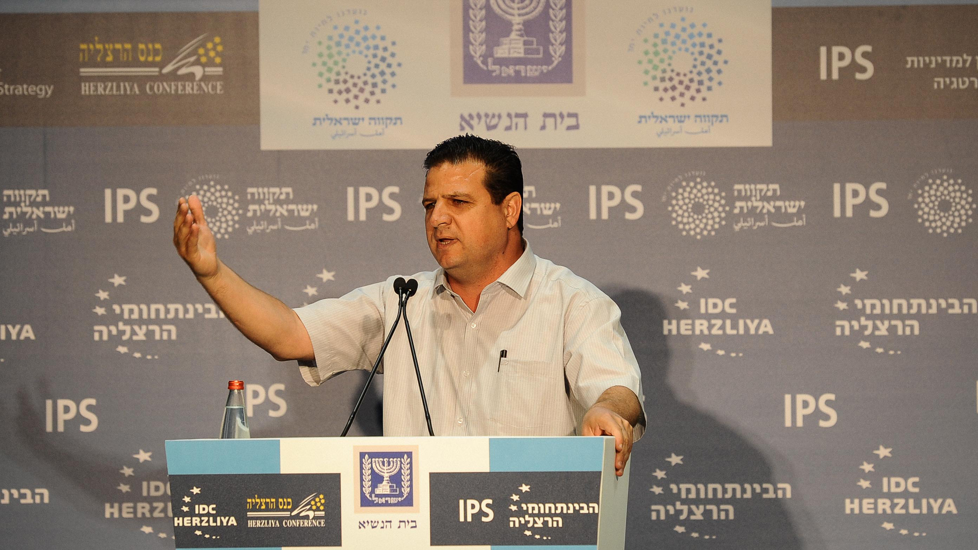 Wirft Netanjahu „verlogenes Schweigen“ vor: der arabisch-israelische Politiker Ajman Odeh