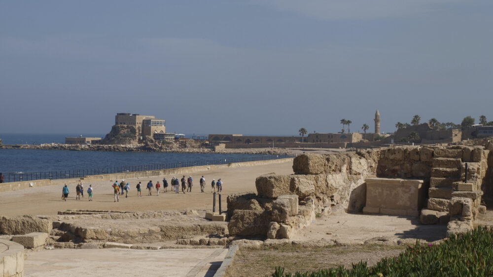 Das Magazin „Leisure and Travel“ nennt Caesarea Maritima als eines von 50 sehenswerten Reisezielen für das Jahr 2020