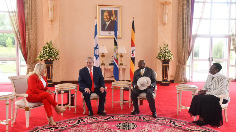 Treffen in der Residenz des ugandischen Präsidenten: Israel und der Sudan wollen näher zusammenrücken