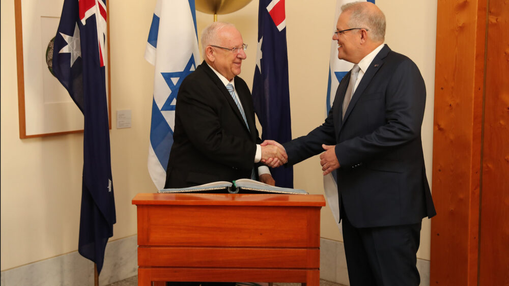 Zum Abschluss seiner Reise traf Rivlin den australische Regierungschef Morrison (r.)