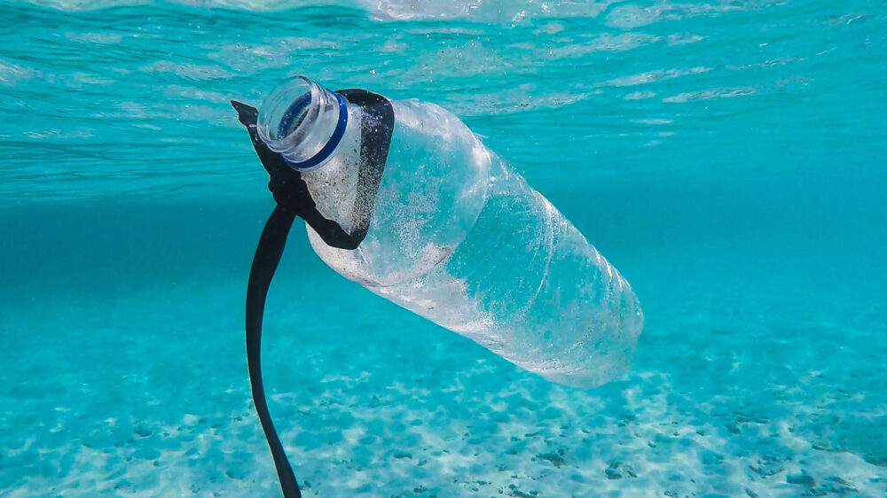 Das israelische Umweltschutzministerium will Plastikmüll im Meer den Kampf ansagen