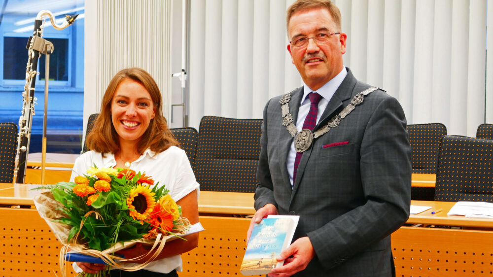 Den Preis erhielt Joana Osman von Oberbürgermeister Manfred Wagner