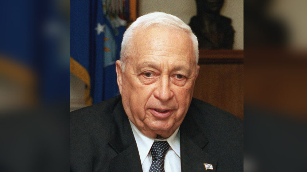 Echter Friede beinhaltete für Ariel Sharon auch die Möglichkeit für Juden, den Tempelberg zu besuchen. Das Bild zeigt ihn als israelischer Premier im Jahr 2002.