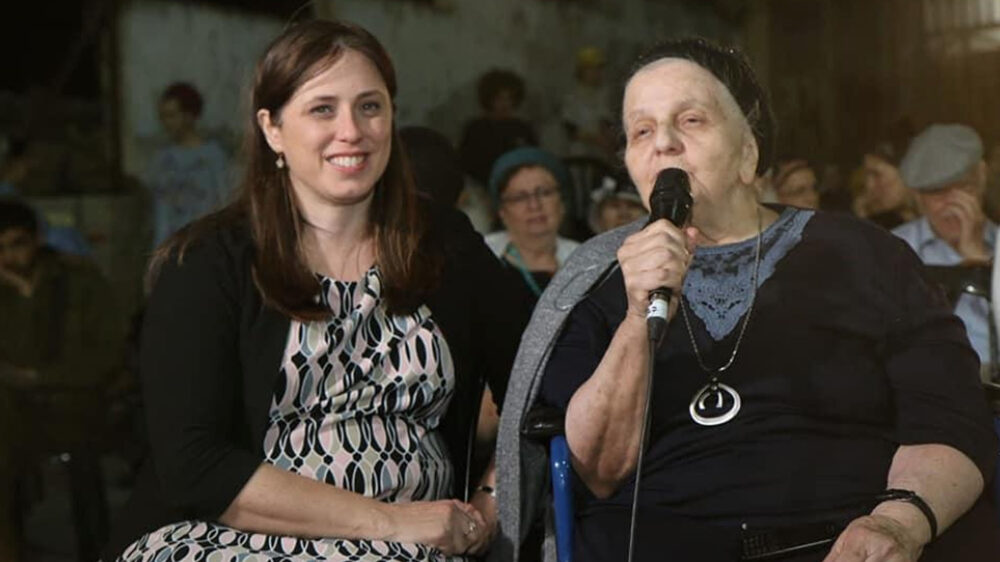 Hier feierte die nun verstorbene Miriam Levinger gemeinsam mit der Politikerin Zippi Hotovely „40 Jahre Beit Hadassa“
