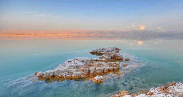 Bilder, wie dieses vom Toten Meer, werden für einen neuen Israel-Kalender gesucht