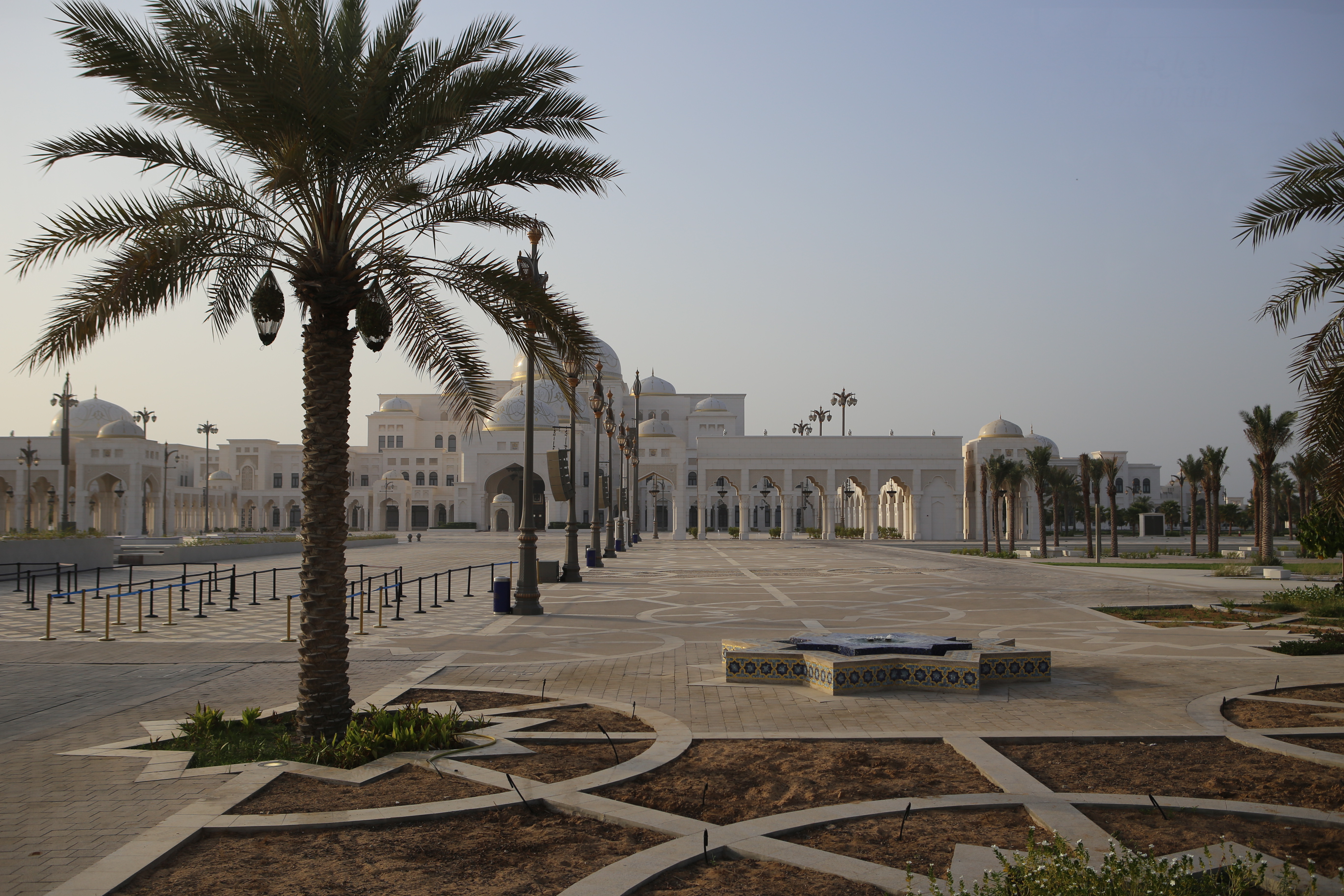Einige Bereiche des Präsidentenpalastes in Abu Dhabi, des Qasr al-Watan, sind für Besucher geöffnet