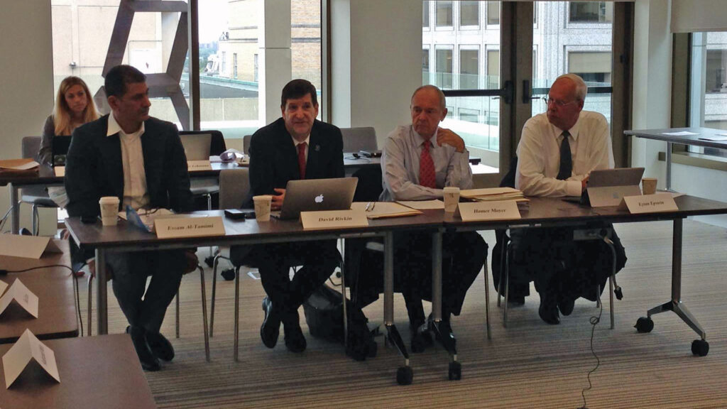 Der Emirati Al-Tamimi (l.) und der Israeli Epstein (r.) bei einem CEELI-Treffen 2016 in Washington D.C. (Archivbild)