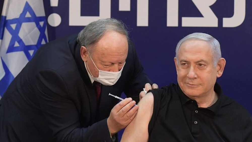 Premierminister Netanjahu fordert die Israelis auf, seinem Beispiel zu folgen und sich gegen Corona impfen zu lassen