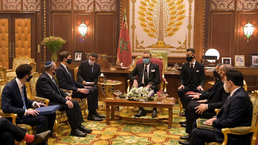 Die israelisch–amerikanische Delegation beim marokkanischen König Mohammed VI.