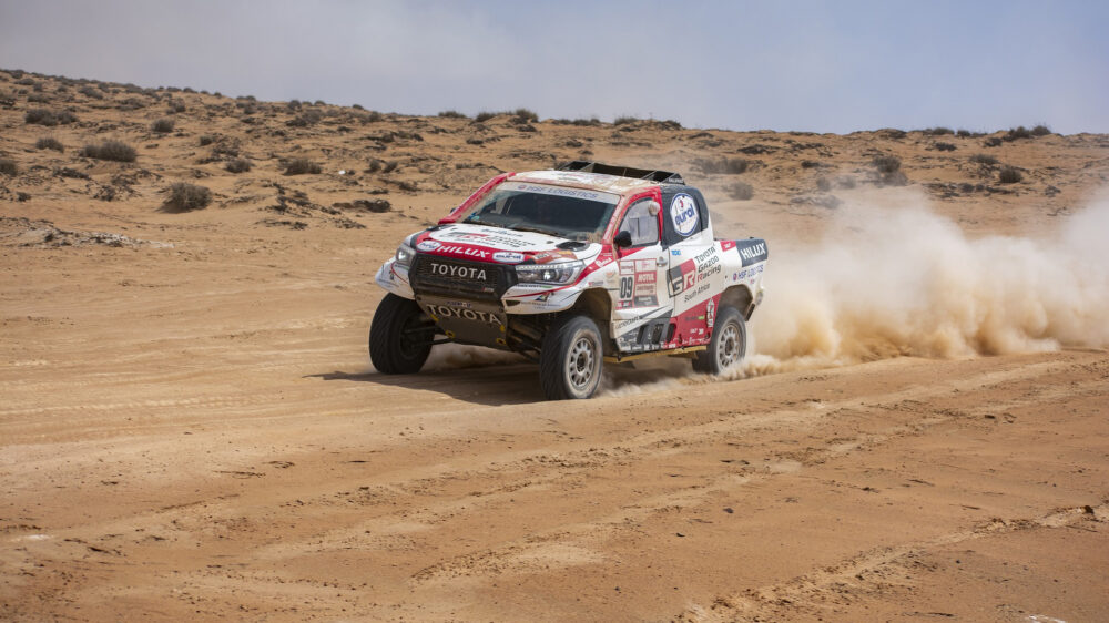 Die Rennstrecke der Rallye verläuft zum größten Teil durch Wüste (Archivbild)