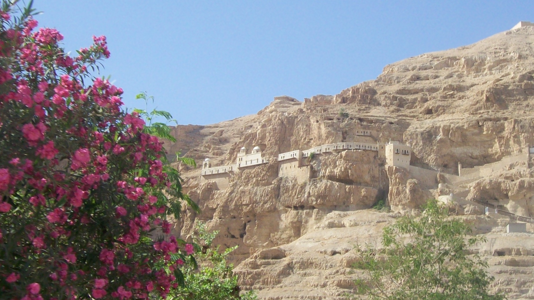 Das Kloster Quruntul liegt am Berg der Versuchung