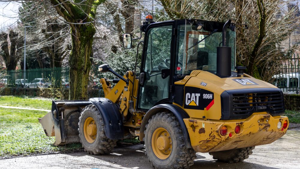 Fahrzeuge des US-Herstellers Caterpillar sollen bei Häuserzerstörungen zum Einsatz gekommen sein