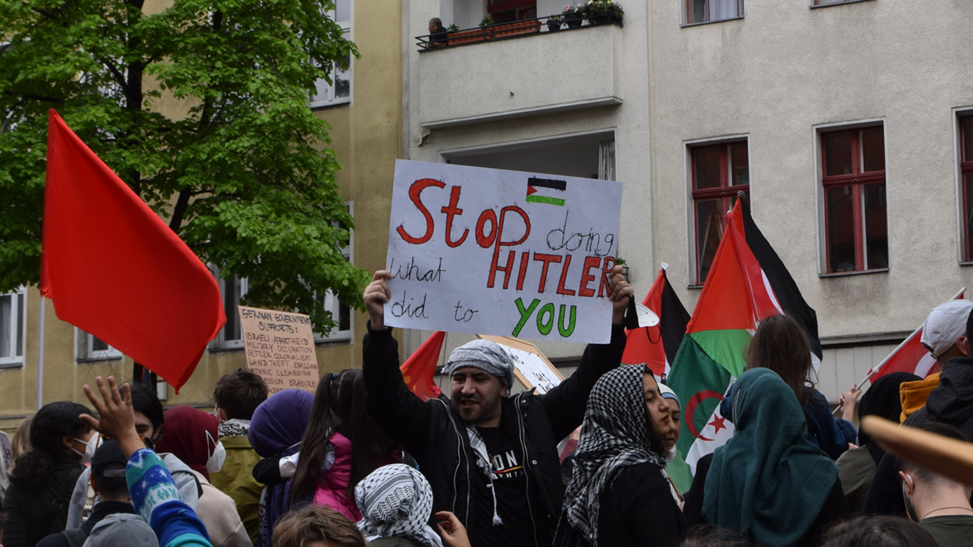 Mehrmals wurde der Staat Israel mit Hitler-Deutschland gleichgesetzt