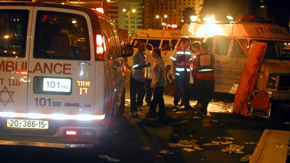 Rettungskräfte am Ort des Anschlags in Tel Aviv