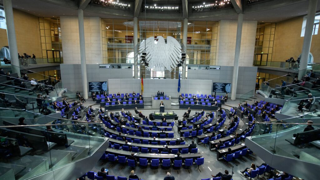 Im Mai 2019 sprach sich die Mehrheit der Mitglieder des Deutschen Bundestags gegen eine Unterstützung von BDS aus